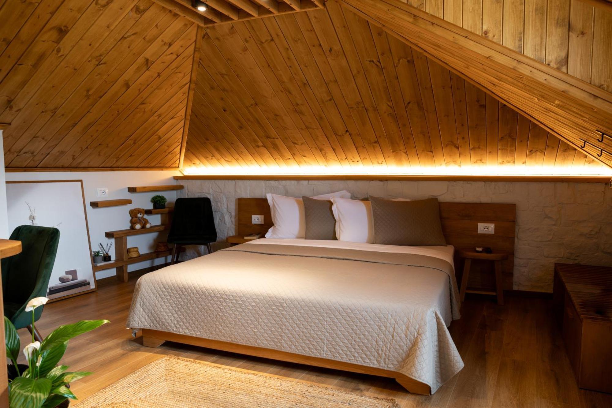 The Stone Sky Hotel Gjirokastër Esterno foto