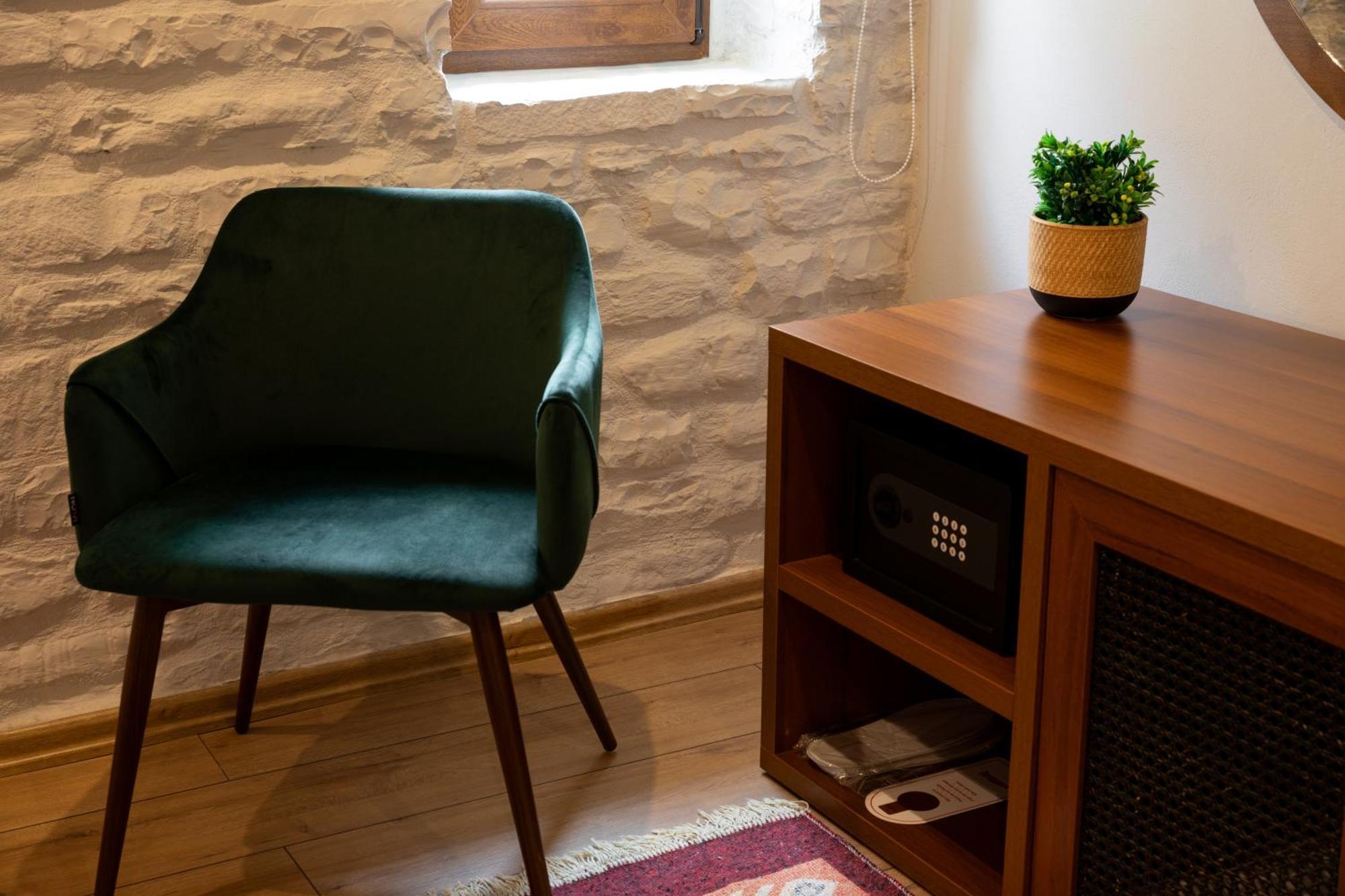 The Stone Sky Hotel Gjirokastër Esterno foto
