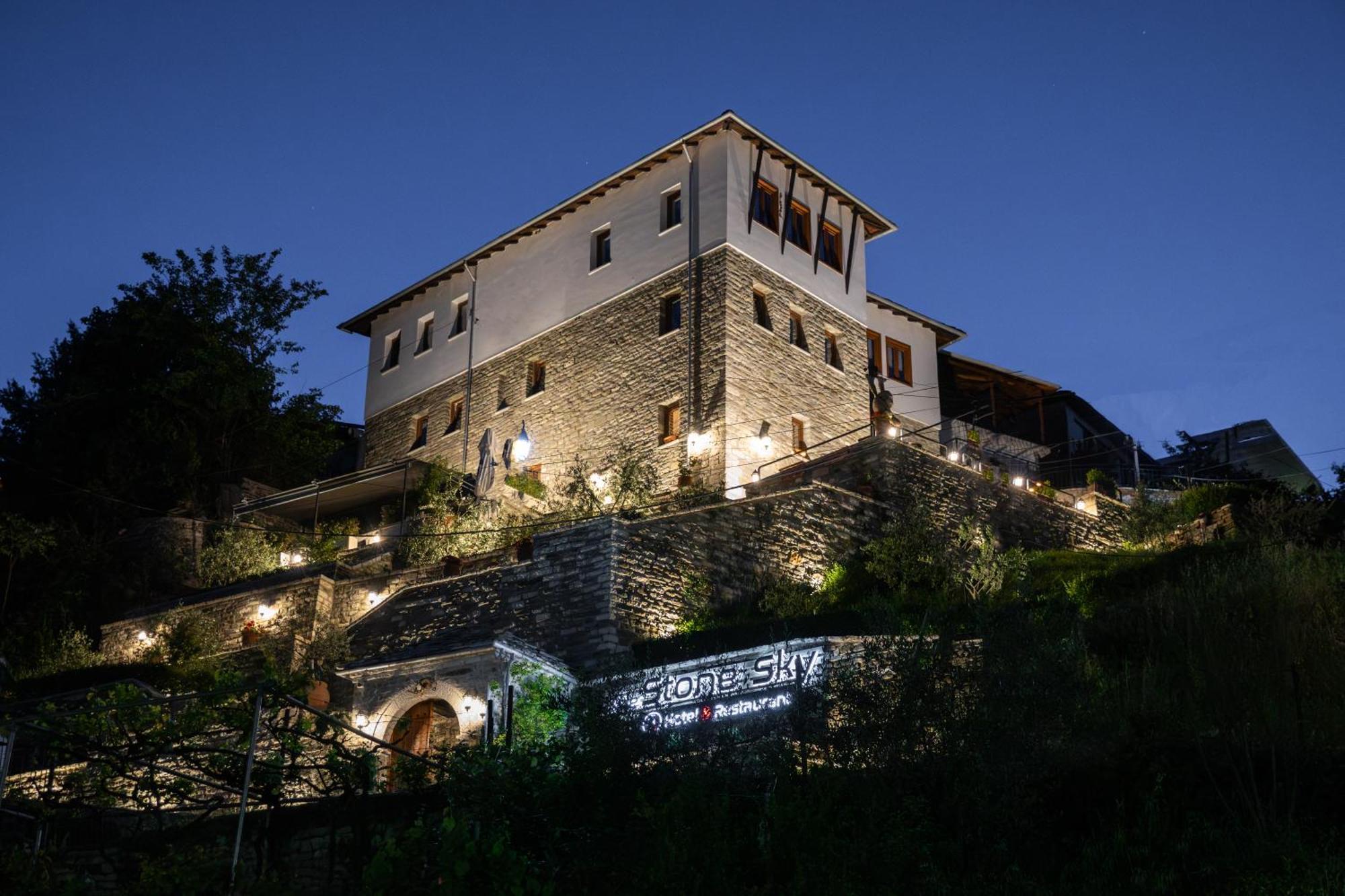 The Stone Sky Hotel Gjirokastër Esterno foto