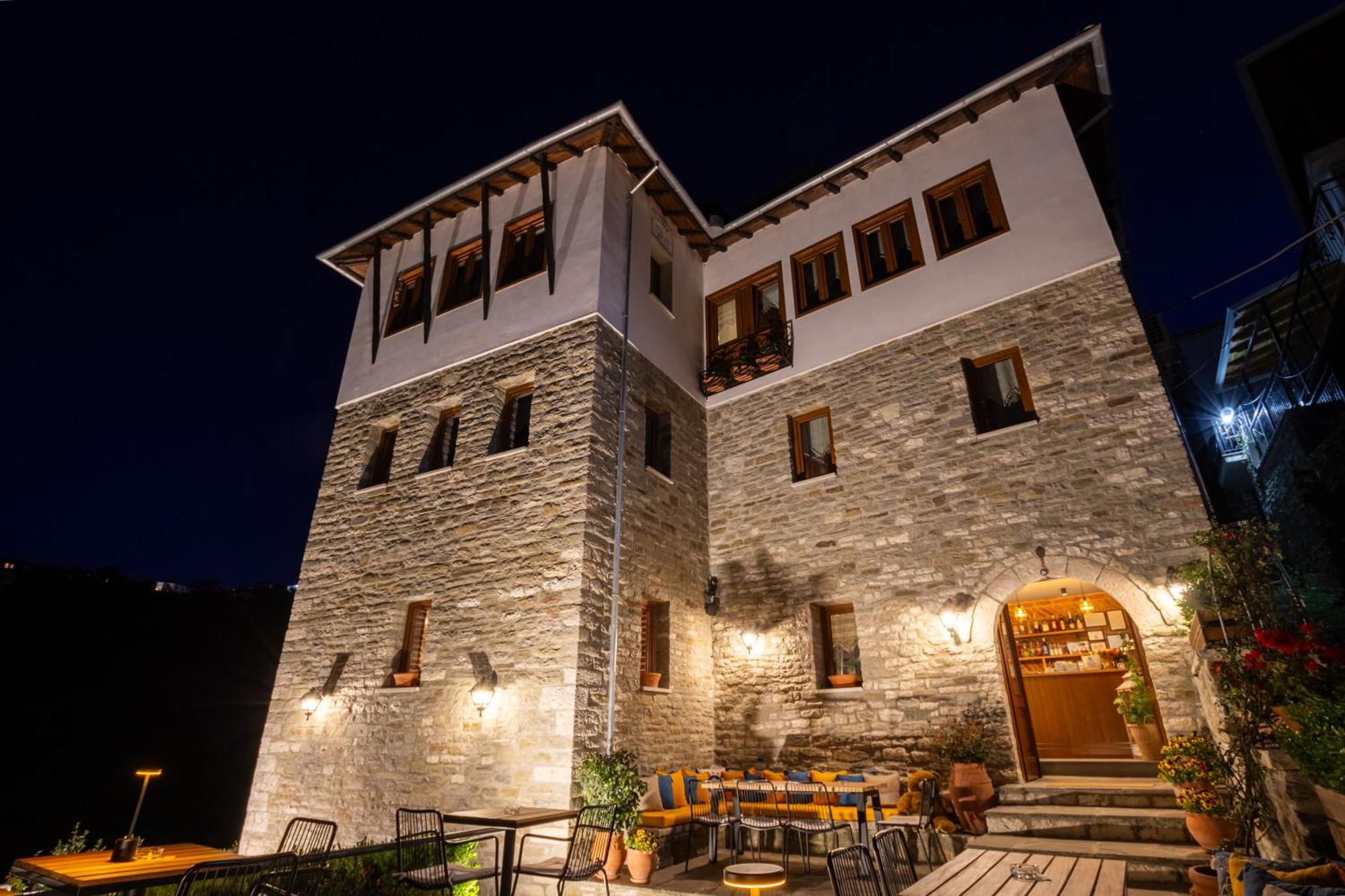 The Stone Sky Hotel Gjirokastër Esterno foto